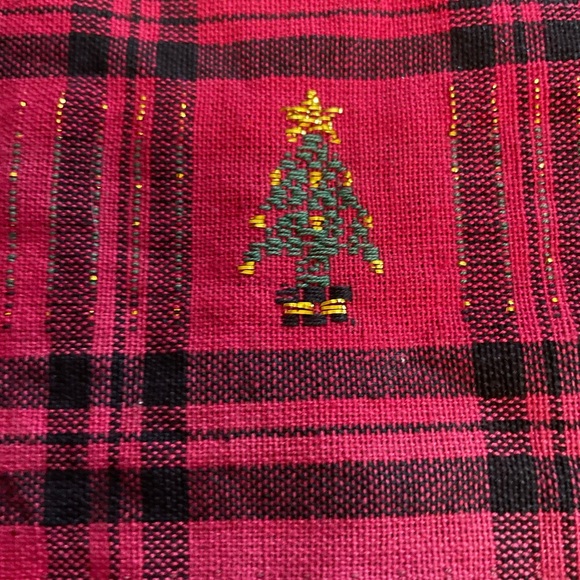 Christmas Table runner 🎄🎄. - Picture 3 of 5